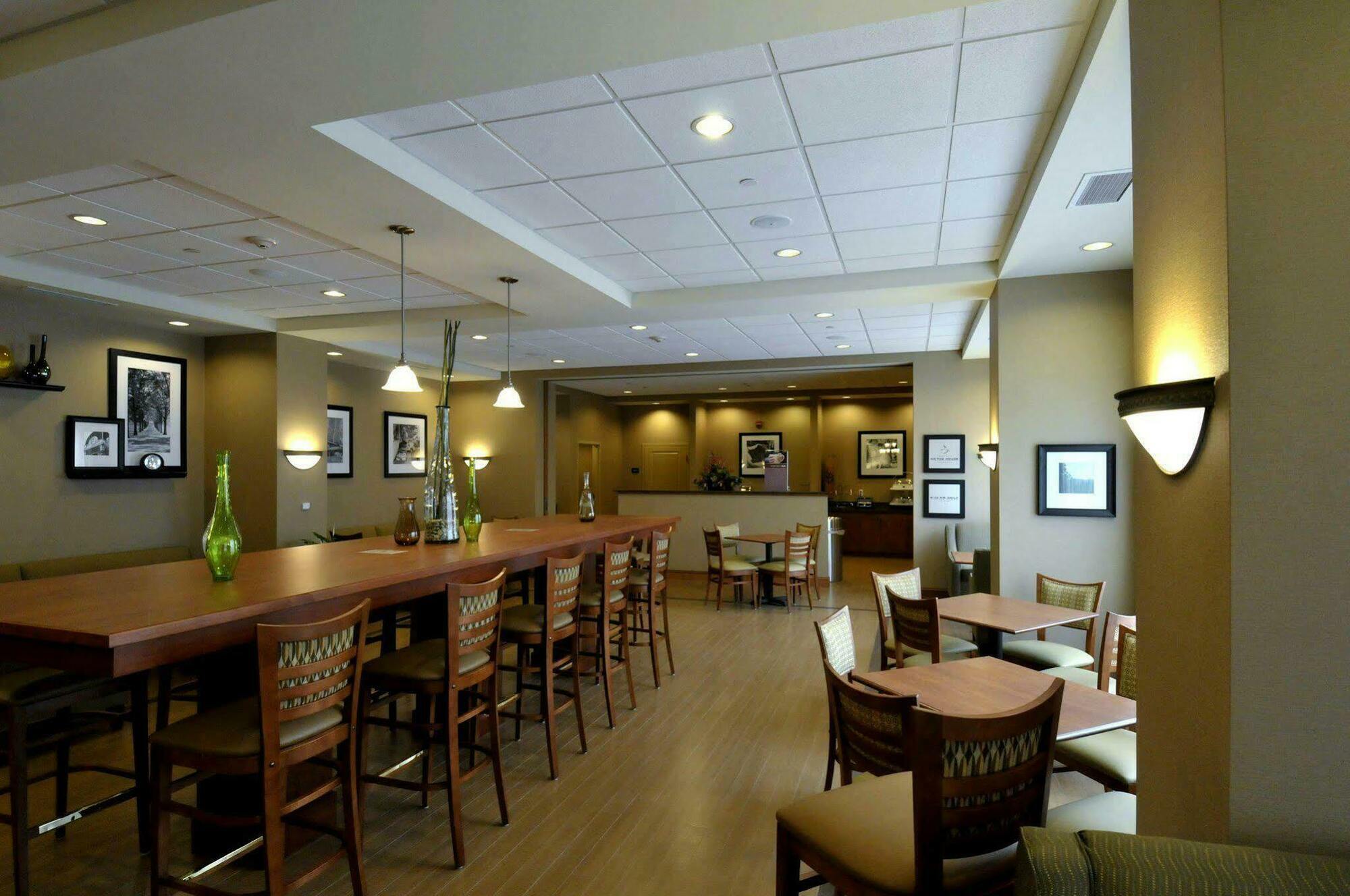 Hampton Inn Nashua Restaurant foto